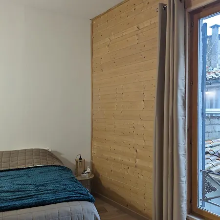 Apartment 3 Pieces A *